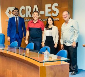 O Adm. João Alberto, Vice-Presidente CRA-RS, o Adm. Glaucio Siqueira, Coord. Câmara Empreendedorismo, a Adm. Claudia, Presidente CRA-RS e o Adm. Maurílio Inês, Presidente CRA-ES.