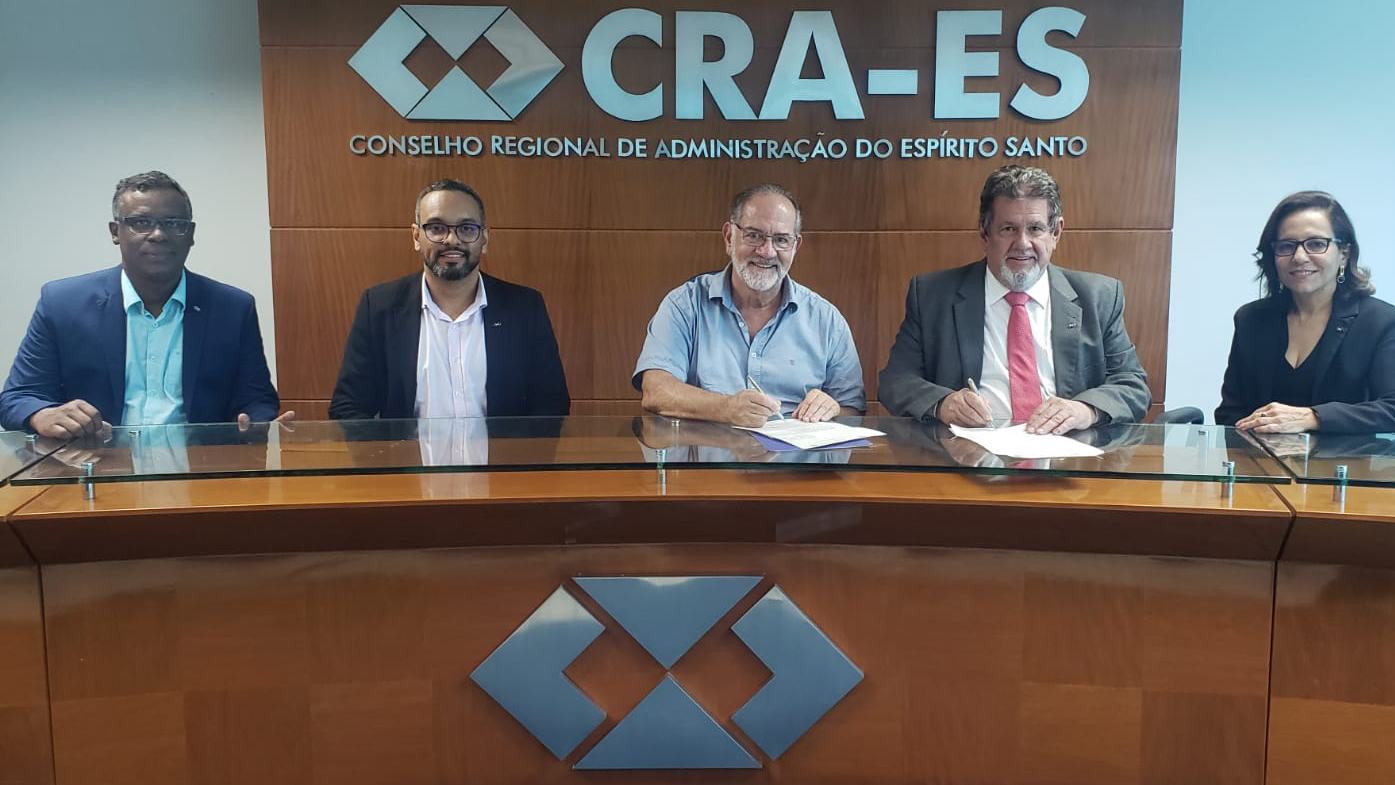 Read more about the article CRA-ES compartilha boas práticas com os CRAs do MT e MS