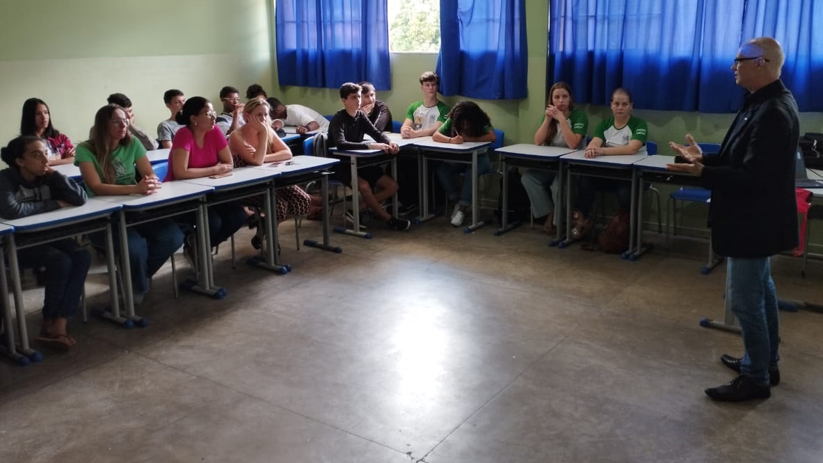 Leia mais sobre o artigo Conselheiro do CRA-ES realiza palestra em Santa Maria de Jetibá 