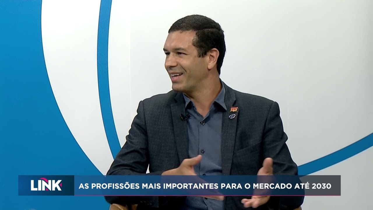 Leia mais sobre o artigo CRA-ES concede entrevista à Record News, abordando as profissões de destaque até 2030