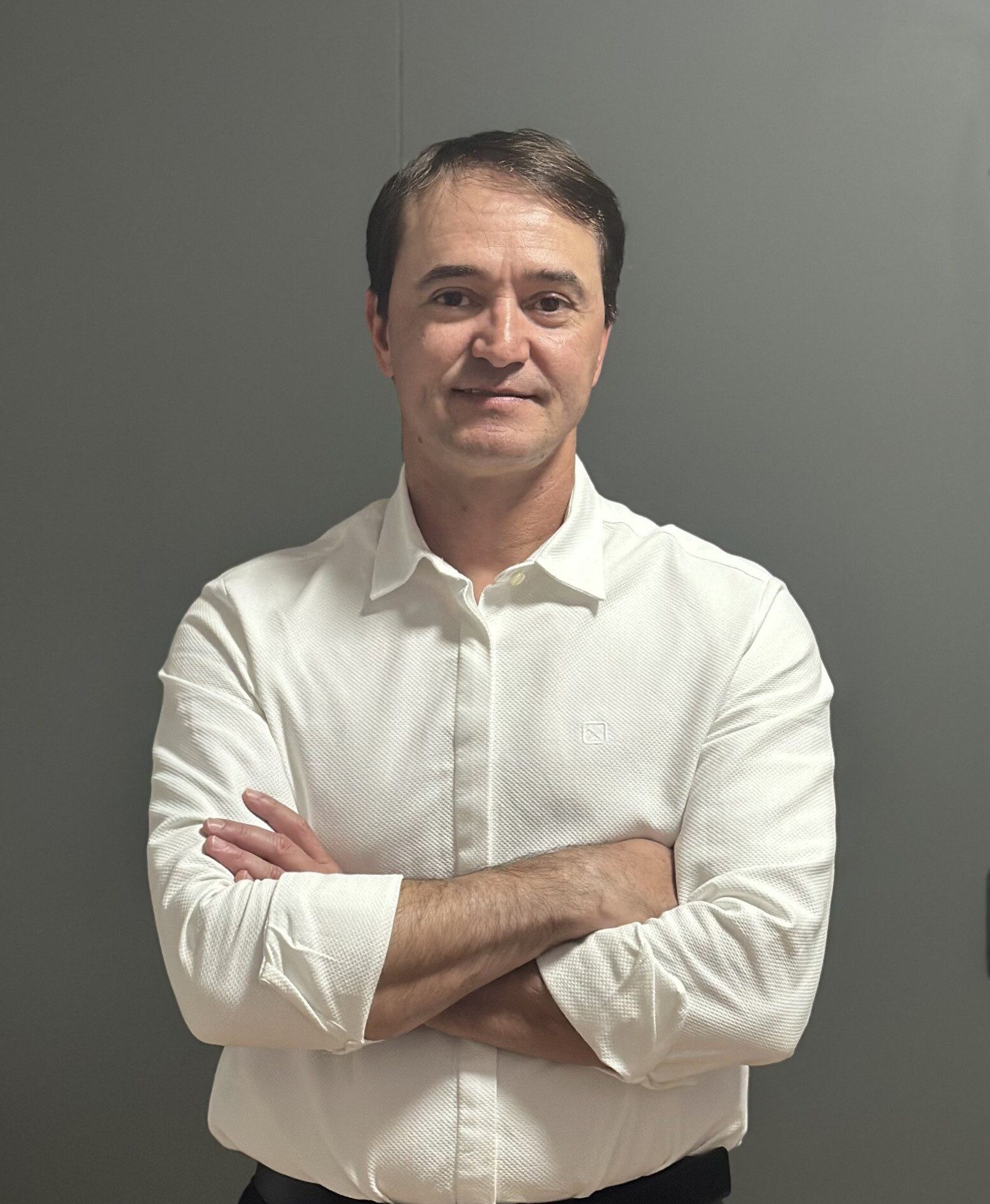 Prof. Edson Oliveira (2) Prof. Edson Oliveira (2)